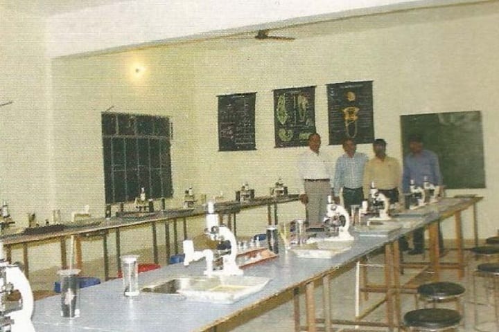 Urmila Devi Degree College campus in Handia, Uttar Pradesh, India — photo 2