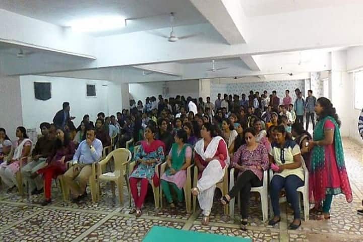 Smt Kamaladevi Gauridutt Mittal College of Arts and Commerce campus in Mumbai, Maharashtra, India — photo 2