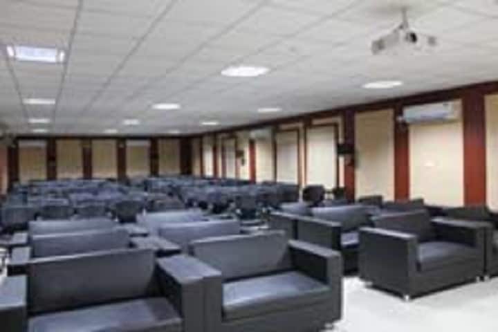 Kushabhau Thakre Patrakarita Avam Jansanchar Vishwavidyalaya campus in Raipur, Chhattisgarh, India — photo 2