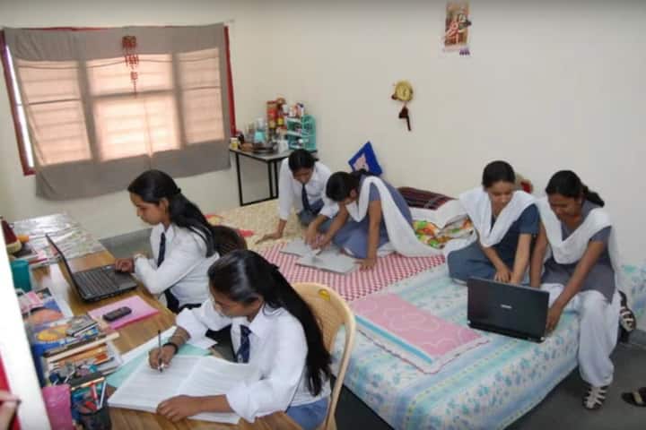 Shobhit University campus in Saharanpur, Uttar Pradesh, India — photo 4