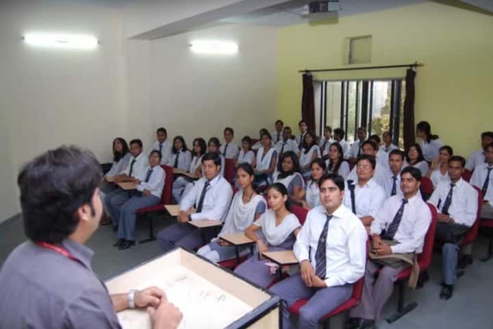 Shobhit University campus in Saharanpur, Uttar Pradesh, India — photo 5