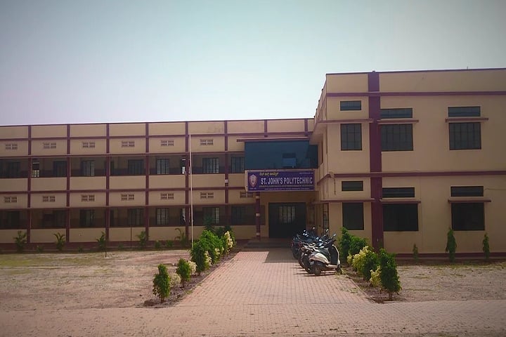 St John's Polytechnic campus in Hubli, Karnataka, India — photo 1