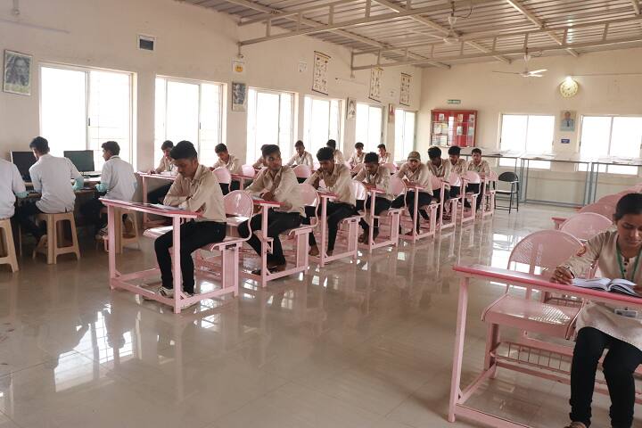 YD Mane Institute of Pharmacy campus in Kagal, Maharashtra, India — photo 6