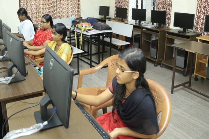 Thunchath Ezhuthachan Malayalam University campus in Malappuram, Kerala, India — photo 3