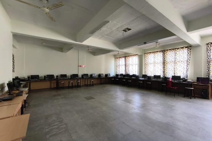 Dr APJ Abdul Kalam Unani Medical College campus in Nashik, Maharashtra, India — photo 4