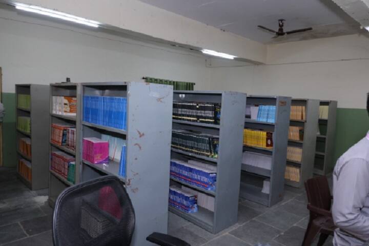 Mauli Ayurved College Hospital and Research Institute campus in Latur, Maharashtra, India — photo 3