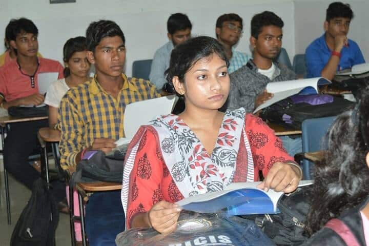 Raniganj Institute of Computer and Information Sciences campus in Raniganj, West Bengal, India — photo 4