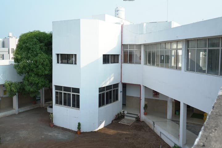 Sharad Ayurved Medical College campus in Ichalkaranji, Maharashtra, India — photo 2