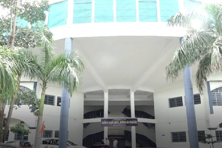Takshashila Ayurved College campus in Washim, Maharashtra, India — photo 3