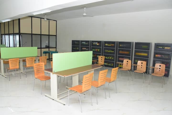 Shree Samartha Ayurvedic Medical College and Hospital campus in Akola, Maharashtra, India — photo 3