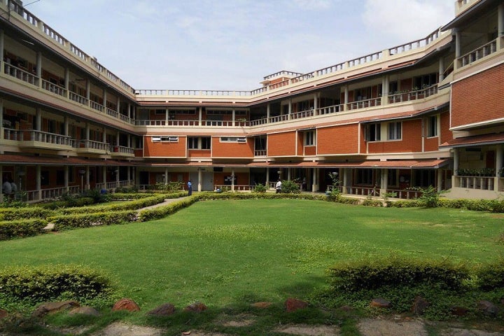 Bishop Cotton Womens Christian Law College campus in Bangalore, Karnataka, India — photo 4