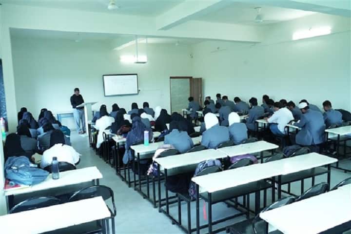 Muhammad Wahed Homoeopathic Medical College and Research Centre campus in Jalna, Maharashtra, India — photo 5
