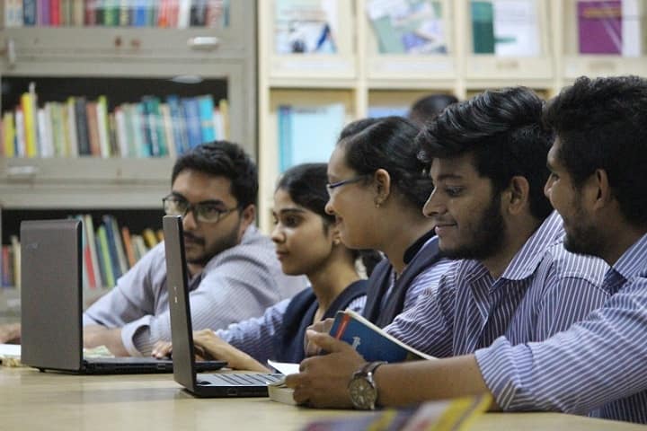 Vignan Degree and PG College campus in Guntur, Andhra Pradesh, India — photo 5