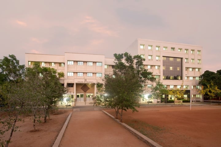 KMCH College of Pharmacy campus in Coimbatore, Tamil Nadu, India — photo 1