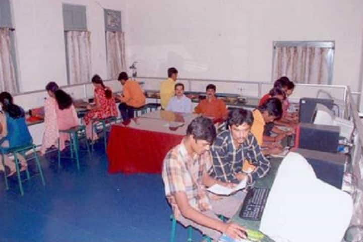 Kalpataru First Grade Science College campus in Tiptur, Karnataka, India — photo 2