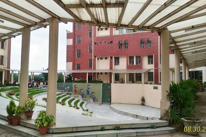 Shaheed Rajguru College of Applied Science for Women, Delhi campus in New Delhi, Delhi, India