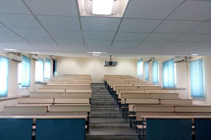 Shaheed Rajguru College of Applied Science for Women campus in New Delhi, Delhi, India — photo 4