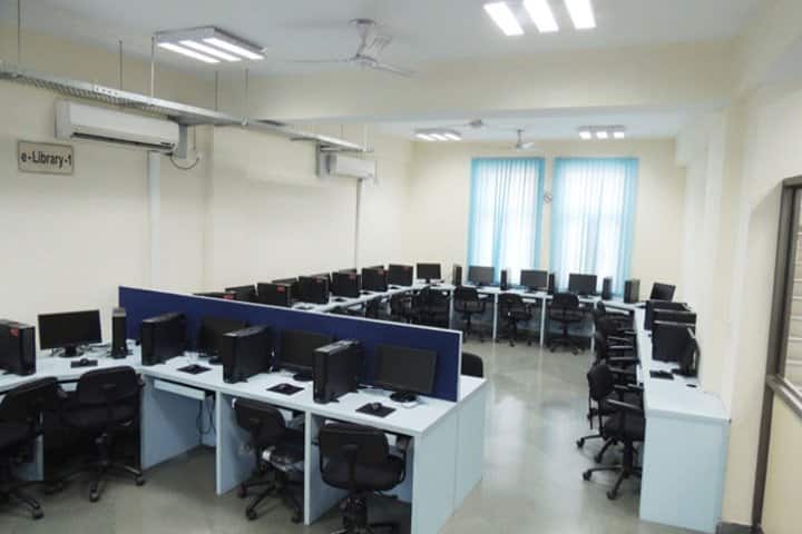 Shaheed Rajguru College of Applied Science for Women campus in New Delhi, Delhi, India — photo 5
