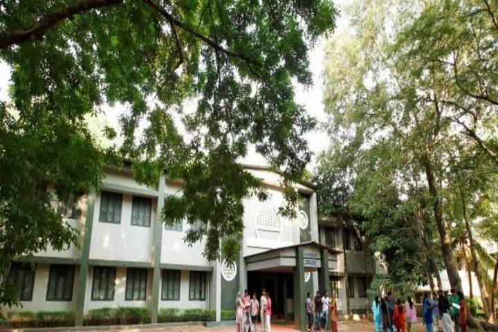 D.G.M.M.E.S Mampad College campus in Malappuram, Kerala, India — photo 1