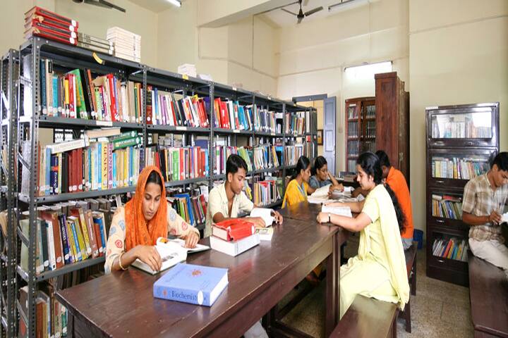 D.G.M.M.E.S Mampad College campus in Malappuram, Kerala, India — photo 6