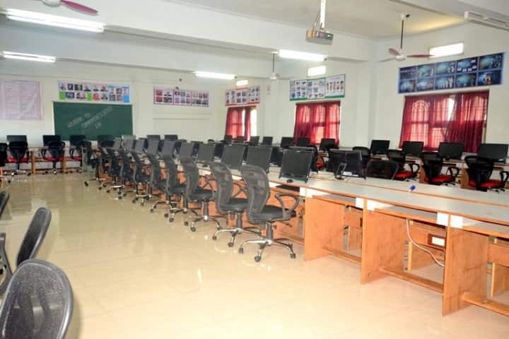 Sri Ramakrishna Degree College campus in Nandyal, Andhra Pradesh, India — photo 4