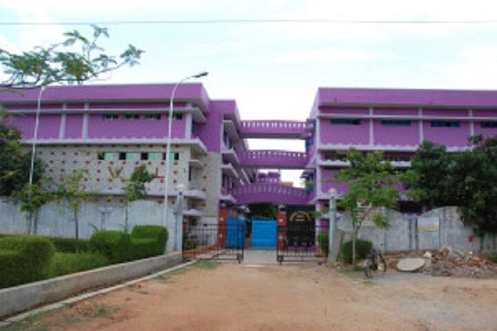 Vel Tech Ranga Sanku Arts College campus in Chennai, Tamil Nadu, India — photo 2