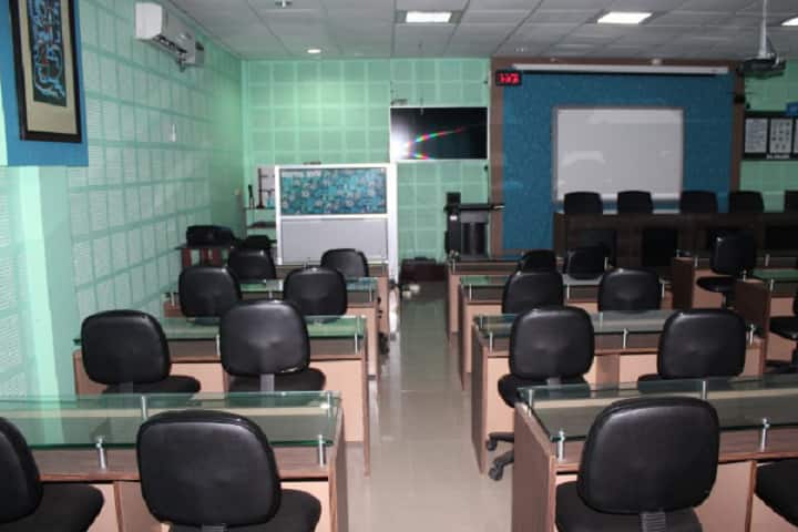 Dakshin Kamrup College campus in Guwahati, Assam, India — photo 3