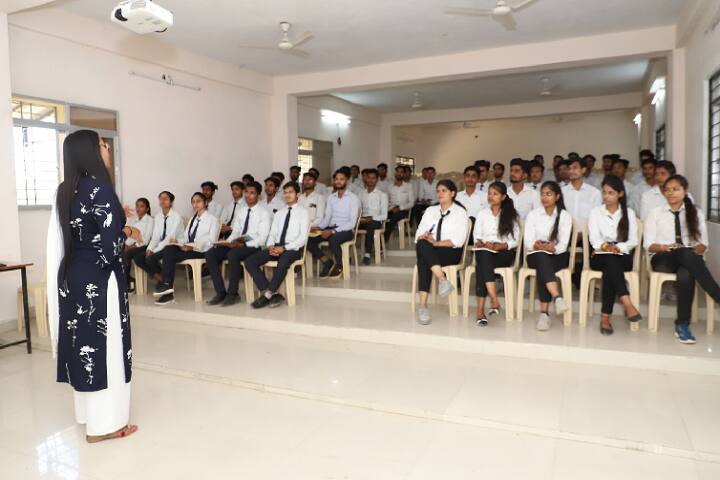 Shri Guru Sandipani Institute of Management campus in Ujjain, Madhya Pradesh, India — photo 2