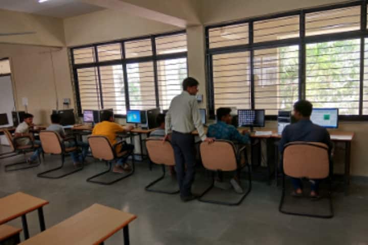 Government Polytechnic campus in Mehsana, Gujarat, India — photo 2
