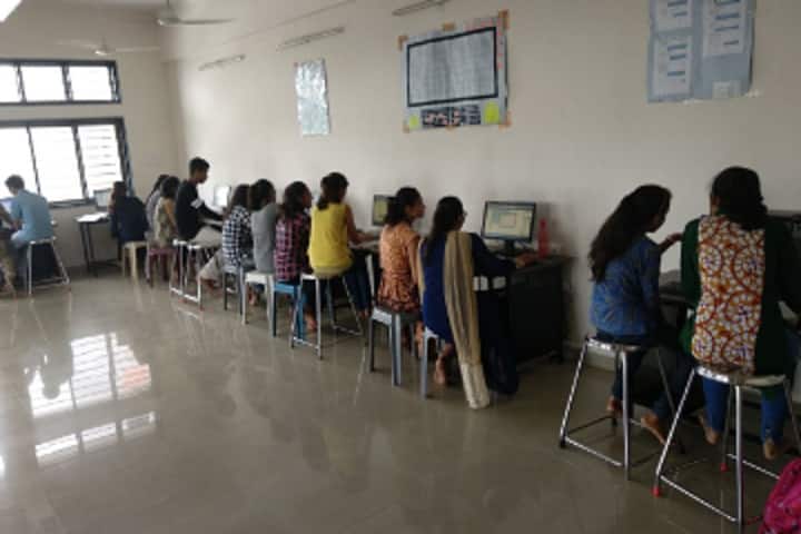Sir Bhavsinhji Polytechnic Institute campus in Bhavnagar, Gujarat, India — photo 2