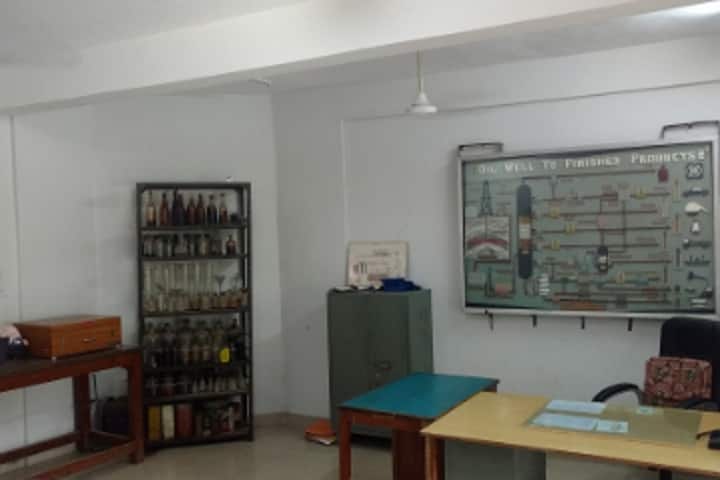 Sir Bhavsinhji Polytechnic Institute campus in Bhavnagar, Gujarat, India — photo 5