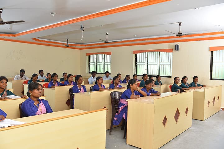 Idhayaam College of Education campus in Tiruchirappalli, Tamil Nadu, India — photo 2