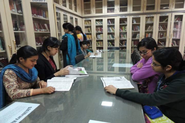 Shri Shikshayatan College campus in Kolkata, West Bengal, India — photo 3