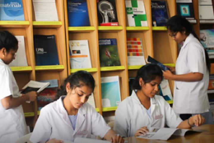 G Pulla Reddy Dental College and Hospital campus in Kurnool, Andhra Pradesh, India — photo 5