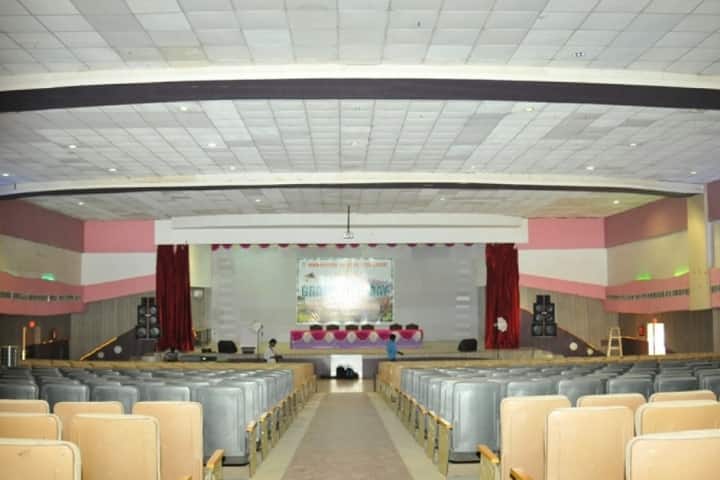 Narayana Dental College and Hospital campus in Nellore, Andhra Pradesh, India — photo 5