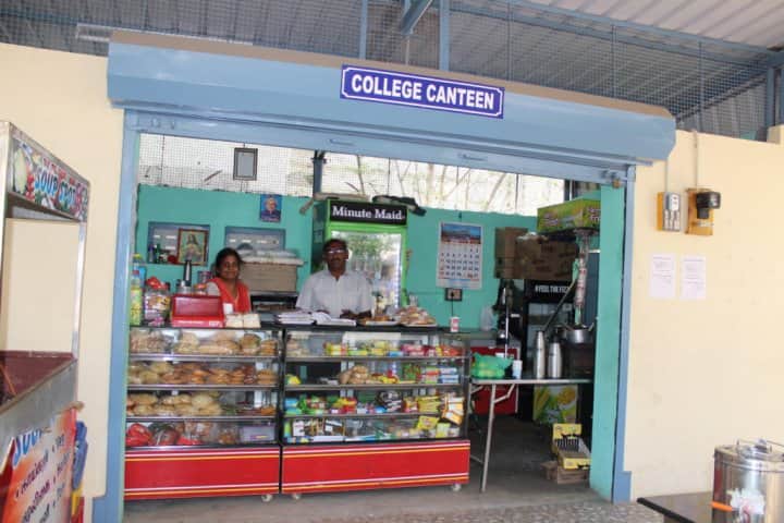 Kalai Kaviri College of Fine Arts campus in Tiruchirappalli, Tamil Nadu, India — photo 5