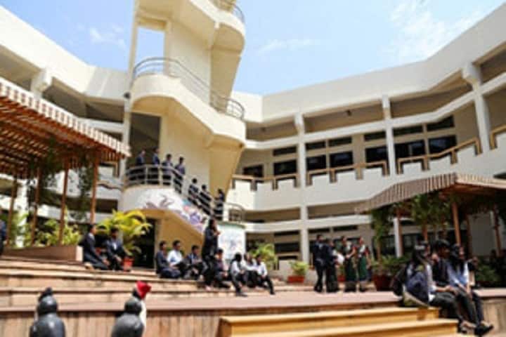 DY Patil International University campus in Pune, Maharashtra, India — photo 2