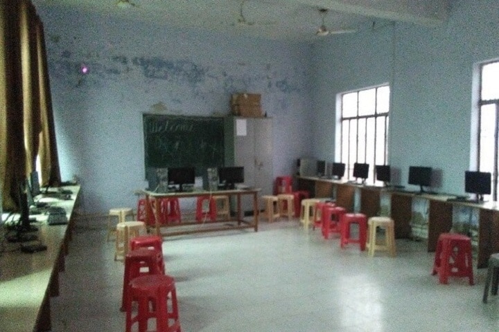 Navyug College of Education campus in Hisar, Haryana, India — photo 5