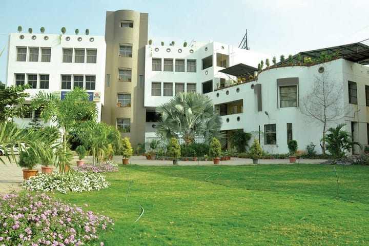 Bharati Vidyapeeth Abhijit Kadam Institute of Management and Social Sciences campus in Solapur, Maharashtra, India — photo 1