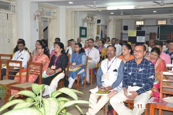 College of Social Work Nirmala Niketan campus in Mumbai, Maharashtra, India — photo 3