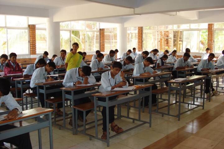 Rukmini Shetty Memorial Sudhakar Shetty BCA College campus in Dharwad, Karnataka, India — photo 2