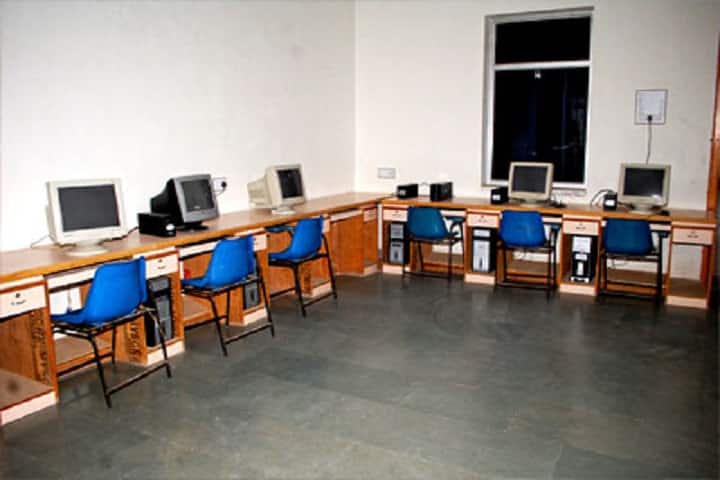 Vishwa Bharti Shiksha Shastri College campus in Sikar, Rajasthan, India — photo 3