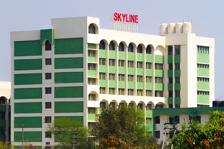 Skyline Institute of Pharmacy campus in Greater Noida, Uttar Pradesh, India — photo 1