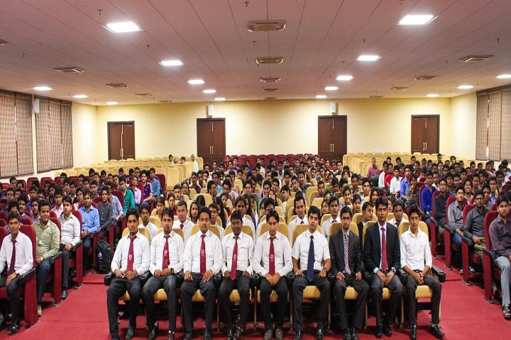 Skyline Institute of Pharmacy campus in Greater Noida, Uttar Pradesh, India — photo 2