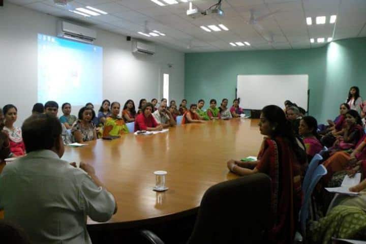 Navrachana University campus in Vadodara, Gujarat, India — photo 3