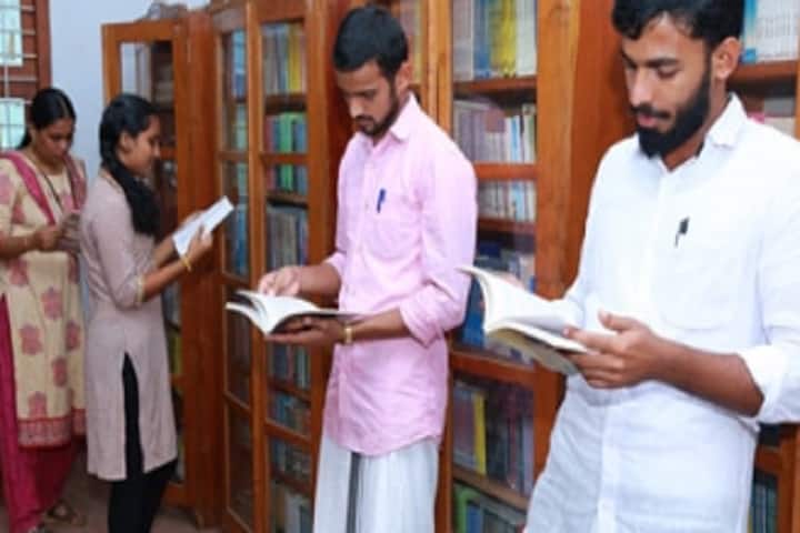 Darul Uloom Training College campus in Vazhakkad, Kerala, India — photo 2