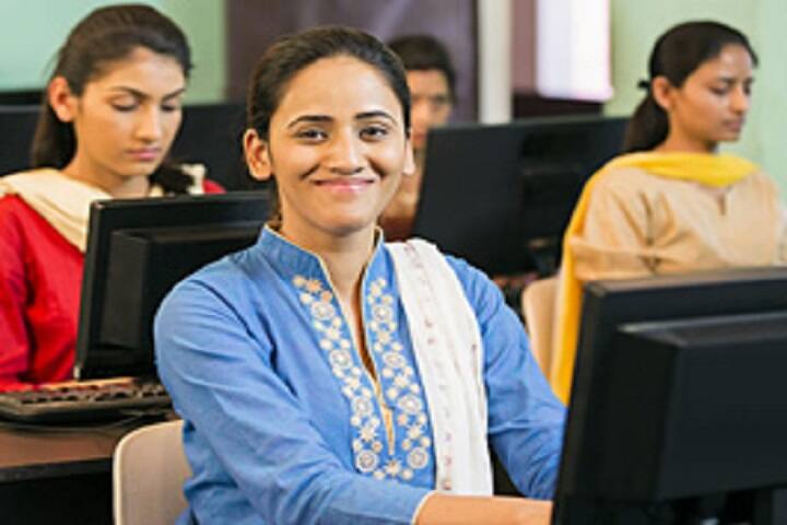 Vishavkarma College for Girls campus in Sangrur, Punjab, India — photo 3