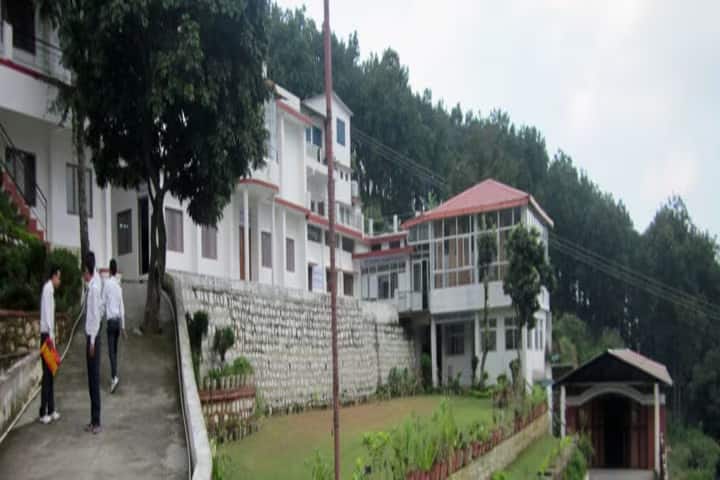 Uttaranchal Ayurvedic College campus in Dehradun, Uttarakhand, India — photo 3