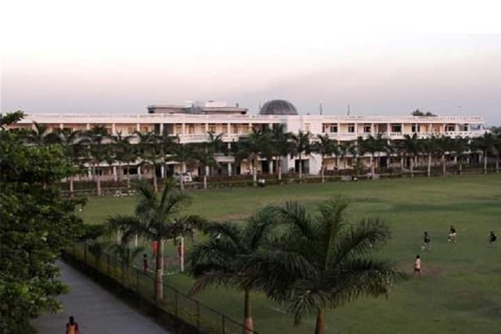The Shirpur Education Society's RC Patel College of Education campus in Dhule, Maharashtra, India — photo 2