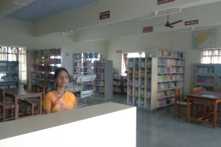 Smt Kashibai Navale College of Education campus in Kamlapur, Maharashtra, India — photo 4